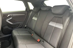Harmaa Audi A3 2025 kuva 11.
