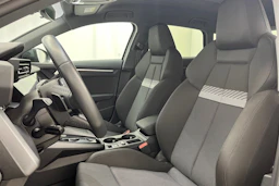 Harmaa Audi A3 2025 kuva 15.