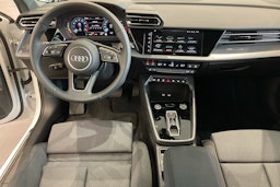 valkoinen Audi A3 2025 kuva 7.