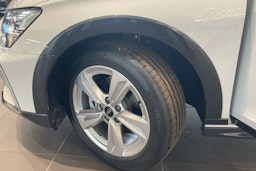 valkoinen Audi A3 2025 kuva 10.