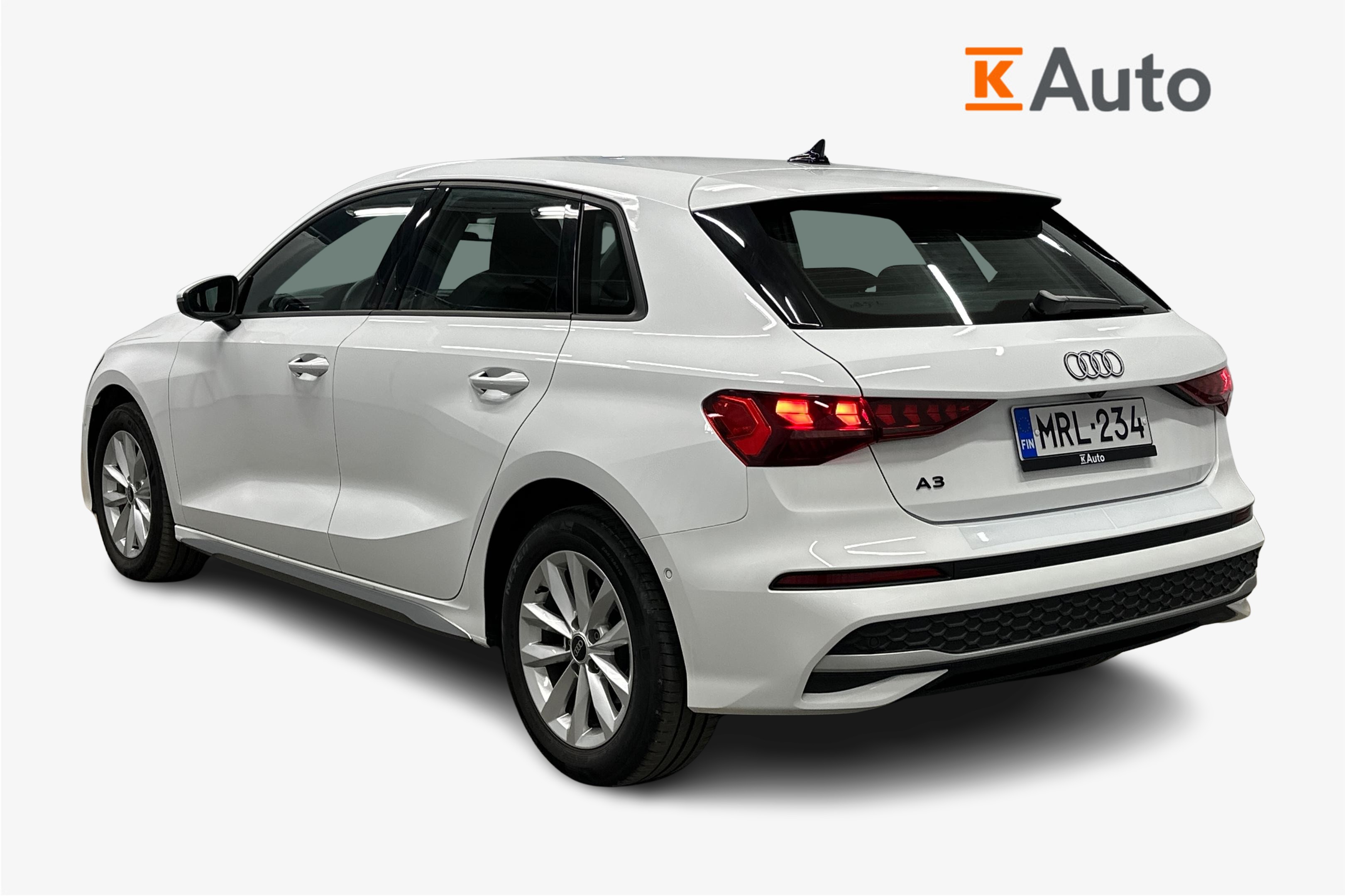 Audi A3 Sportback 30 TFSI 2025, kuva 2/36