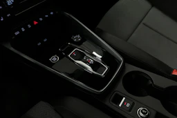 valkoinen Audi A3 2025 kuva 33.