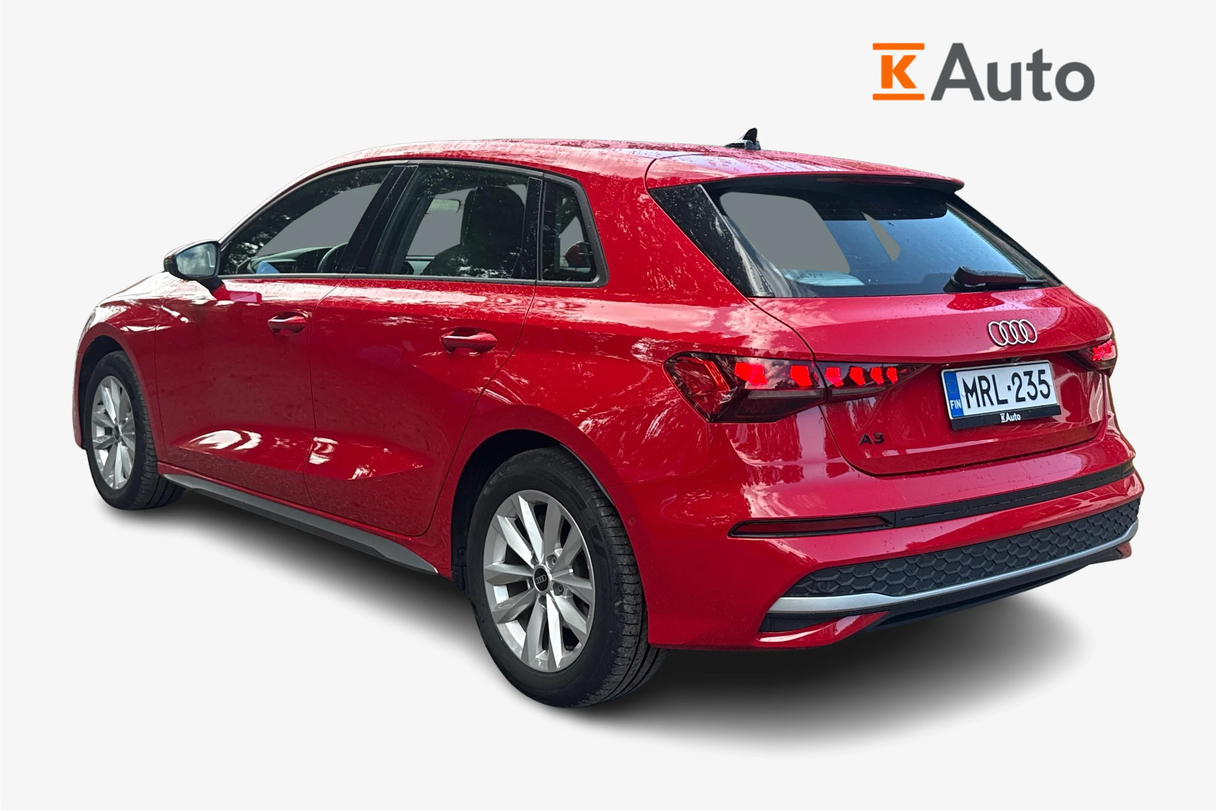 punainen Audi A3 2025 kuva 2.