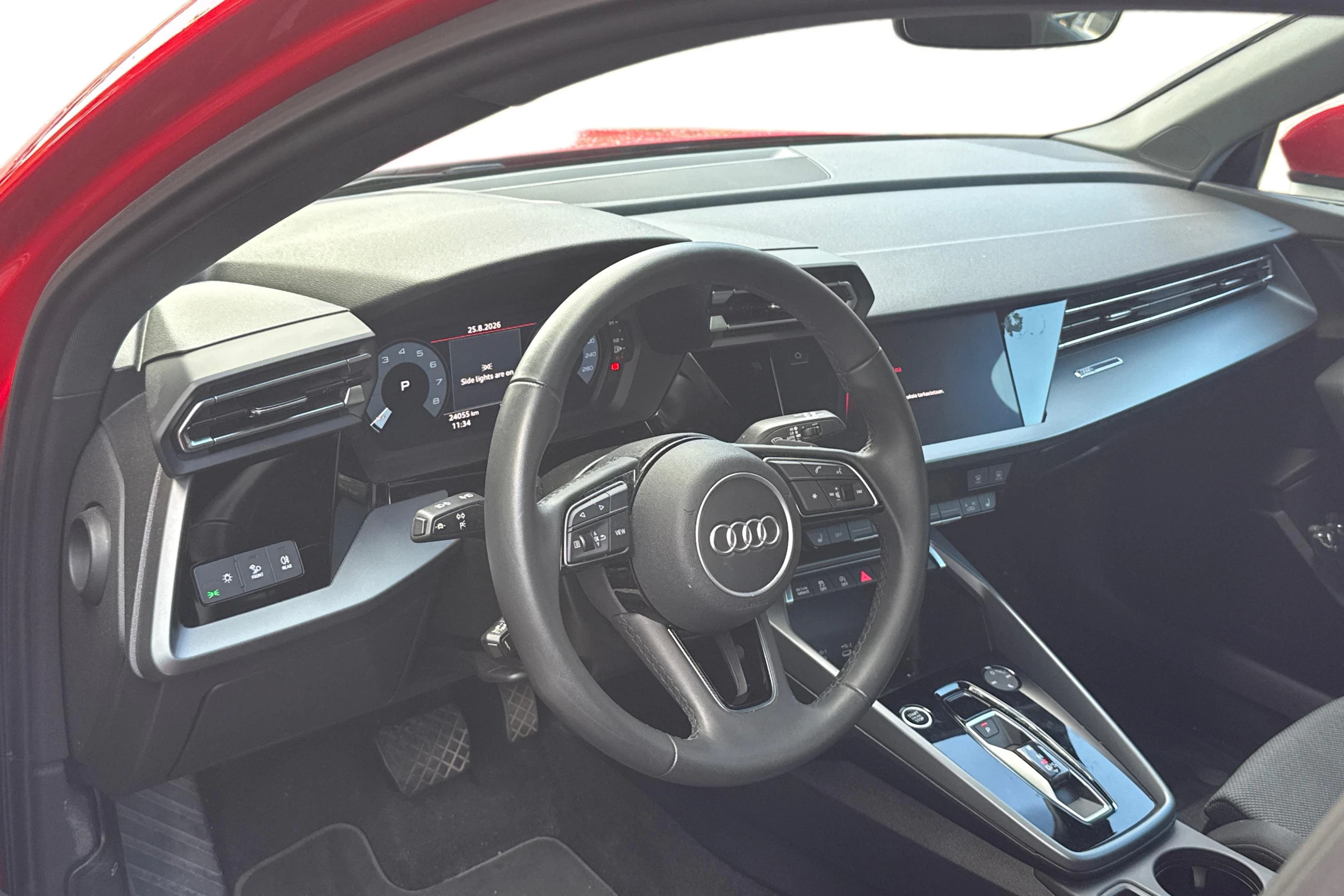 punainen Audi A3 2025 kuva 3.