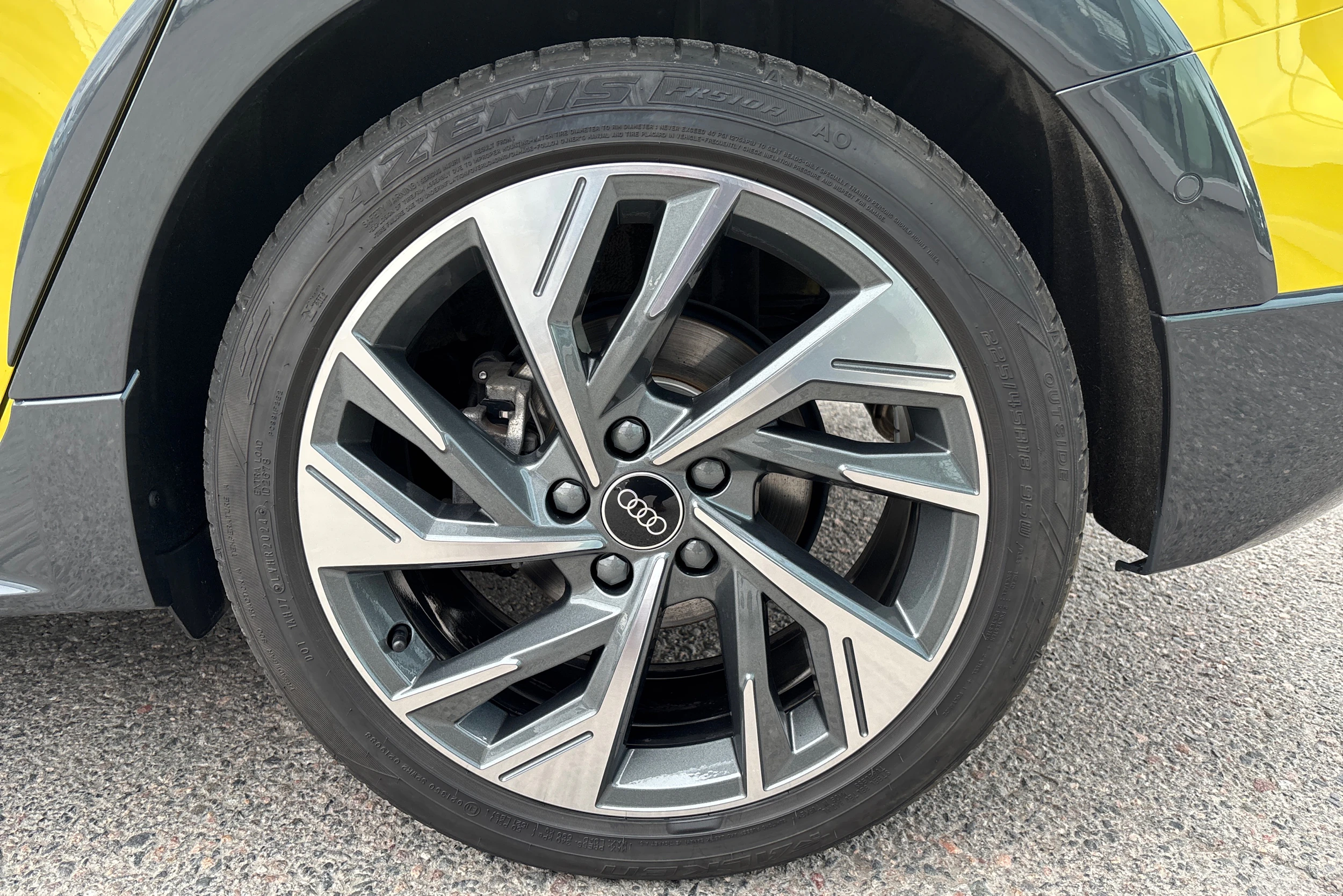 keltainen Audi A3 2025 kuva 10.