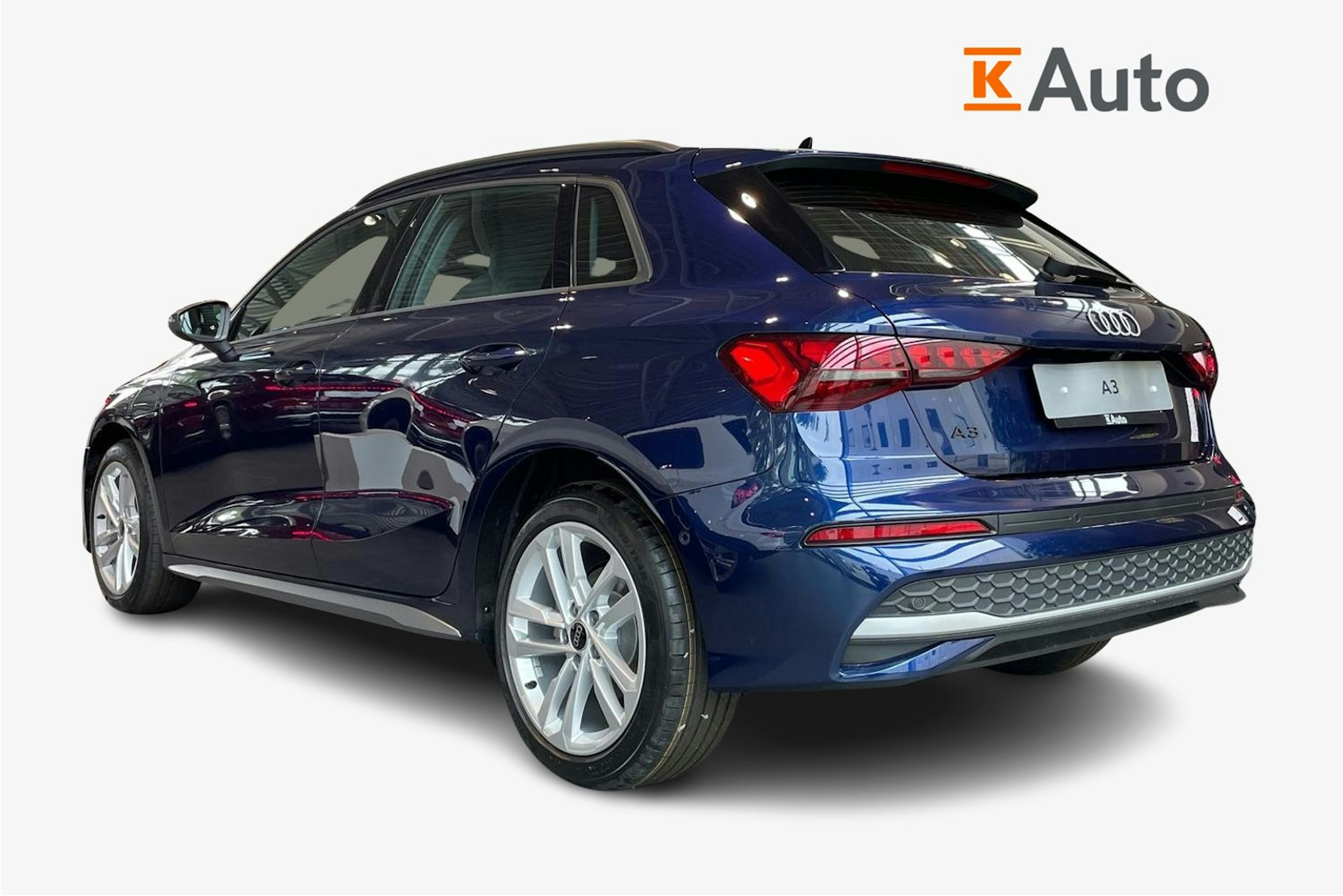sininen Audi A3 2025 kuva 2.