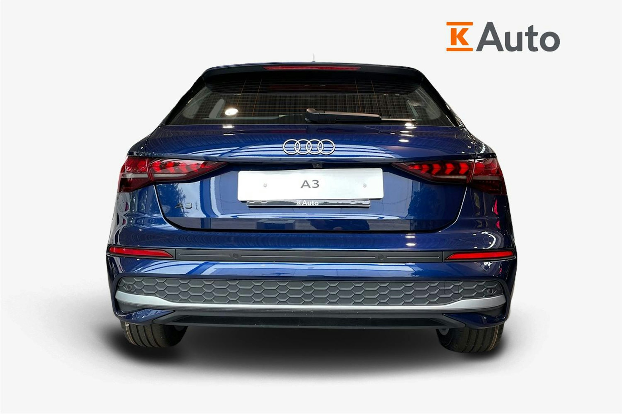 sininen Audi A3 2025 kuva 3.