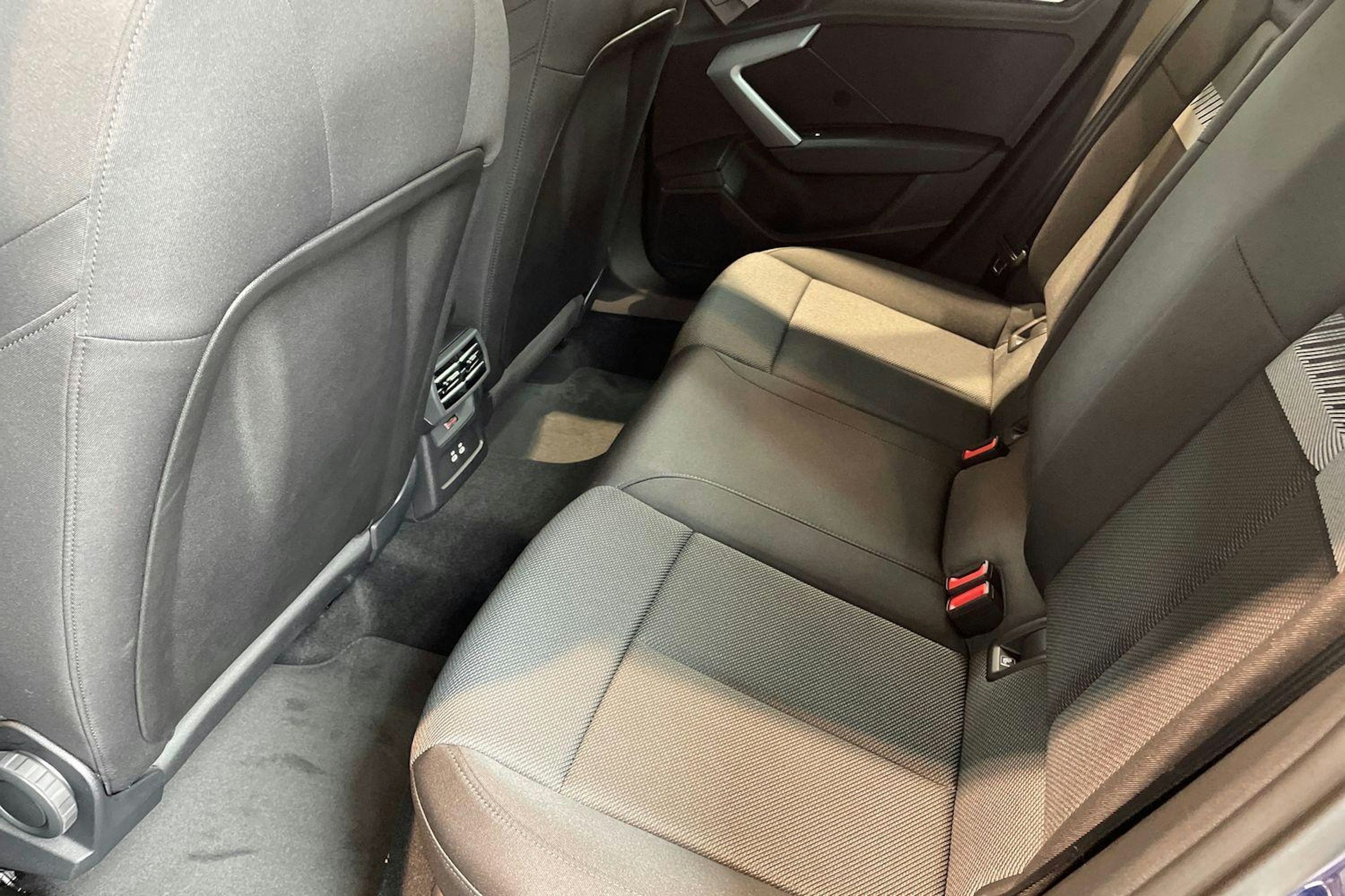 sininen Audi A3 2025 kuva 8.