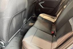 sininen Audi A3 2025 kuva 8.