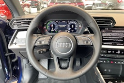 sininen Audi A3 2025 kuva 11.