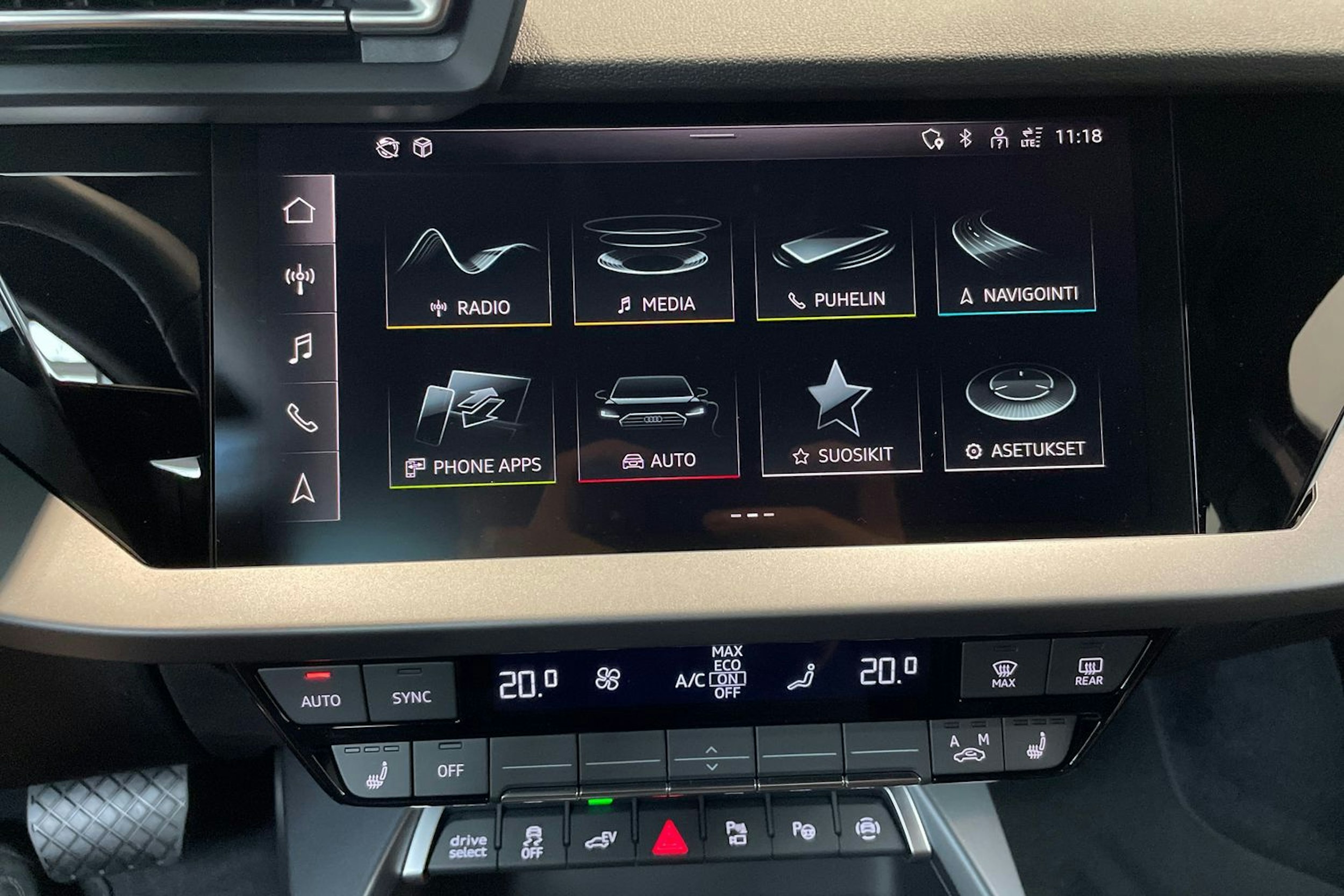 sininen Audi A3 2025 kuva 13.