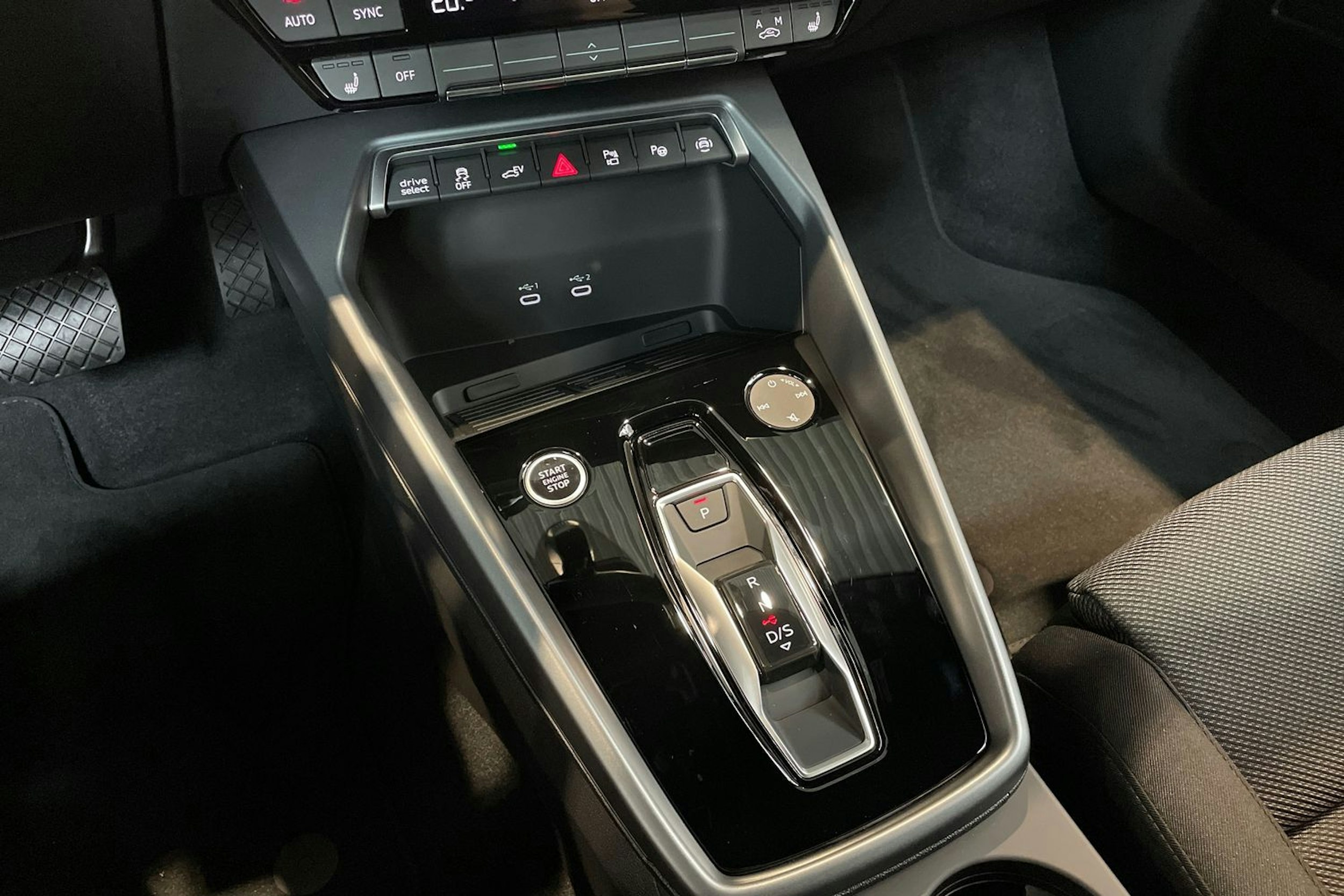 sininen Audi A3 2025 kuva 14.