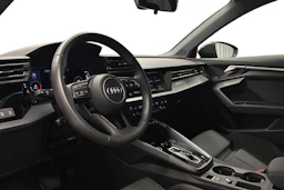 harmaa Audi A3 2025 kuva 6.