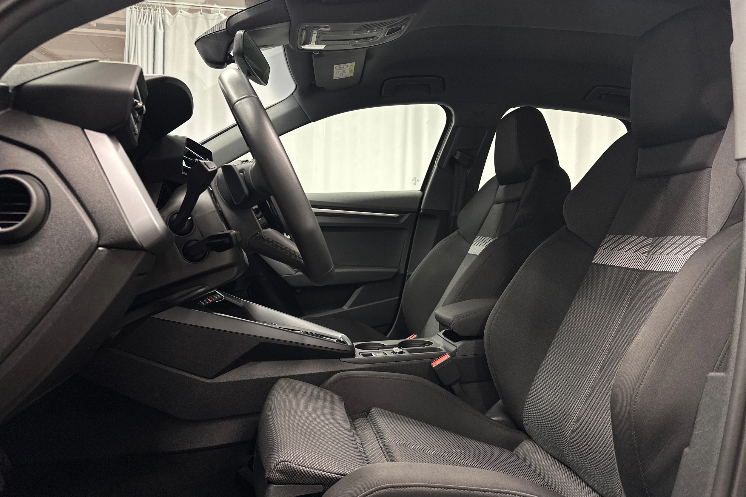 harmaa Audi A3 2025 kuva 12.