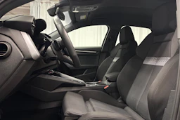 harmaa Audi A3 2025 kuva 12.