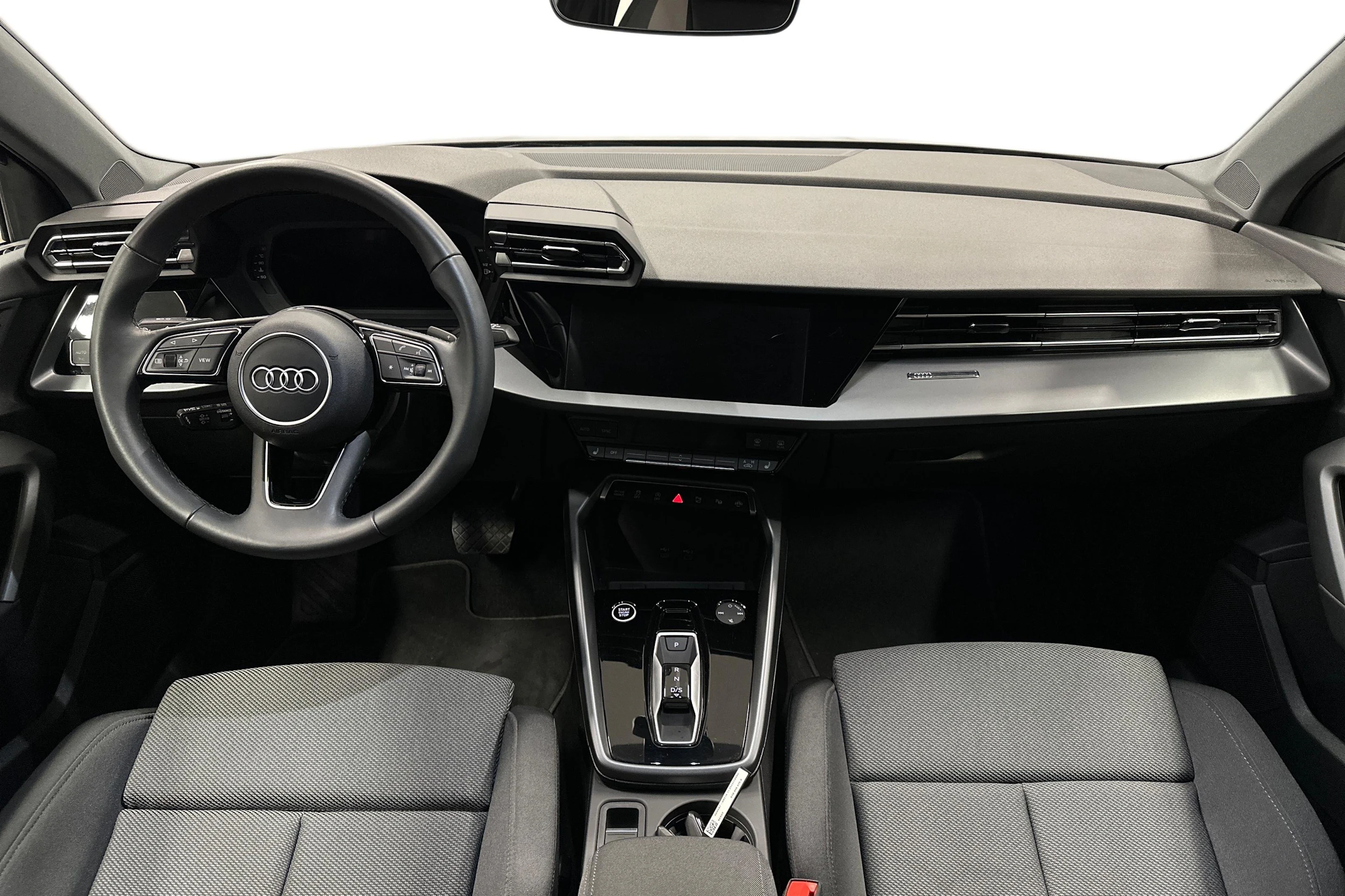 musta Audi A3 2025 kuva 7.