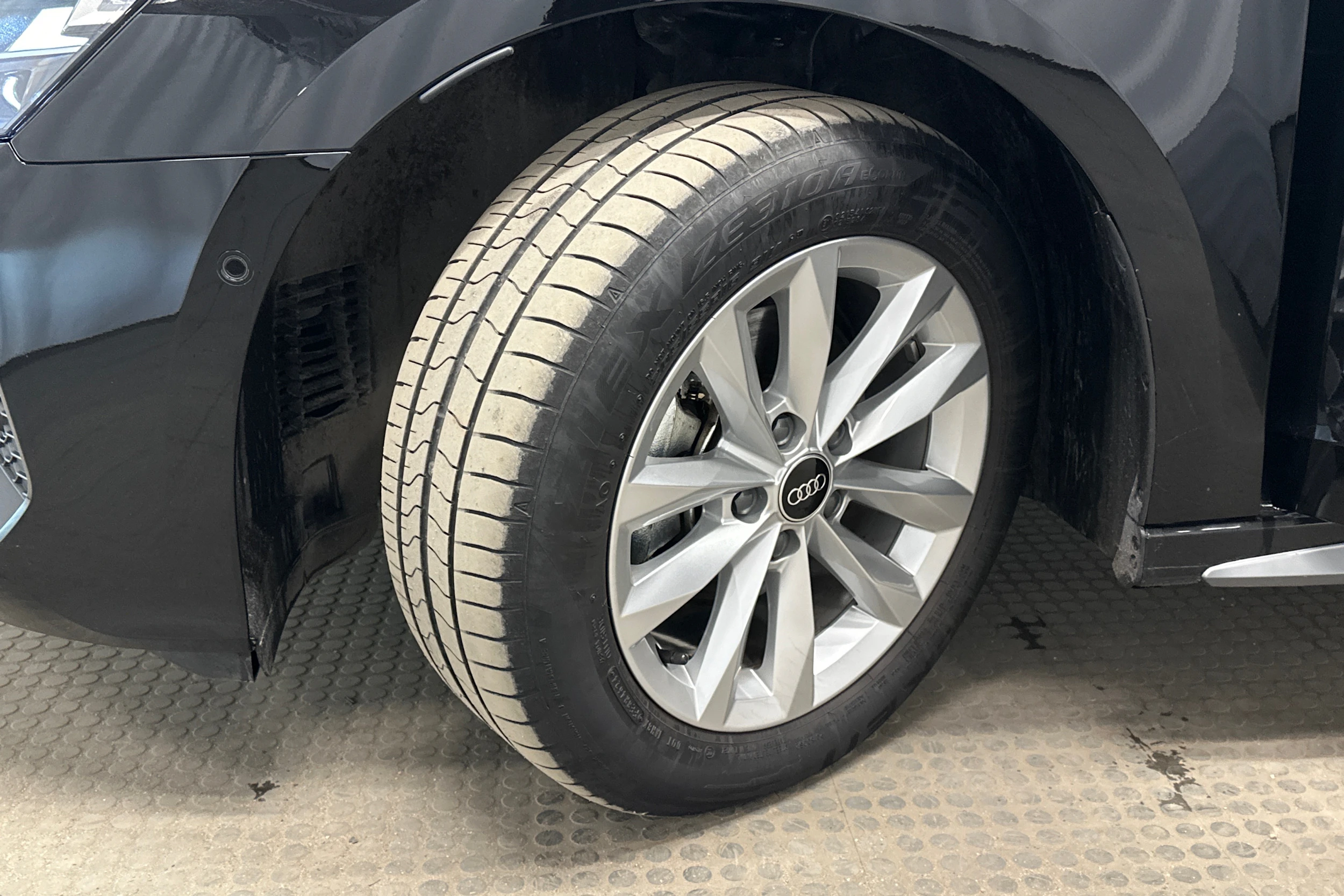 musta Audi A3 2025 kuva 10.