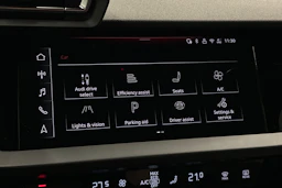 musta Audi A3 2025 kuva 22.