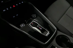 musta Audi A3 2025 kuva 28.