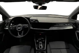 musta Audi A3 2025 kuva 7.