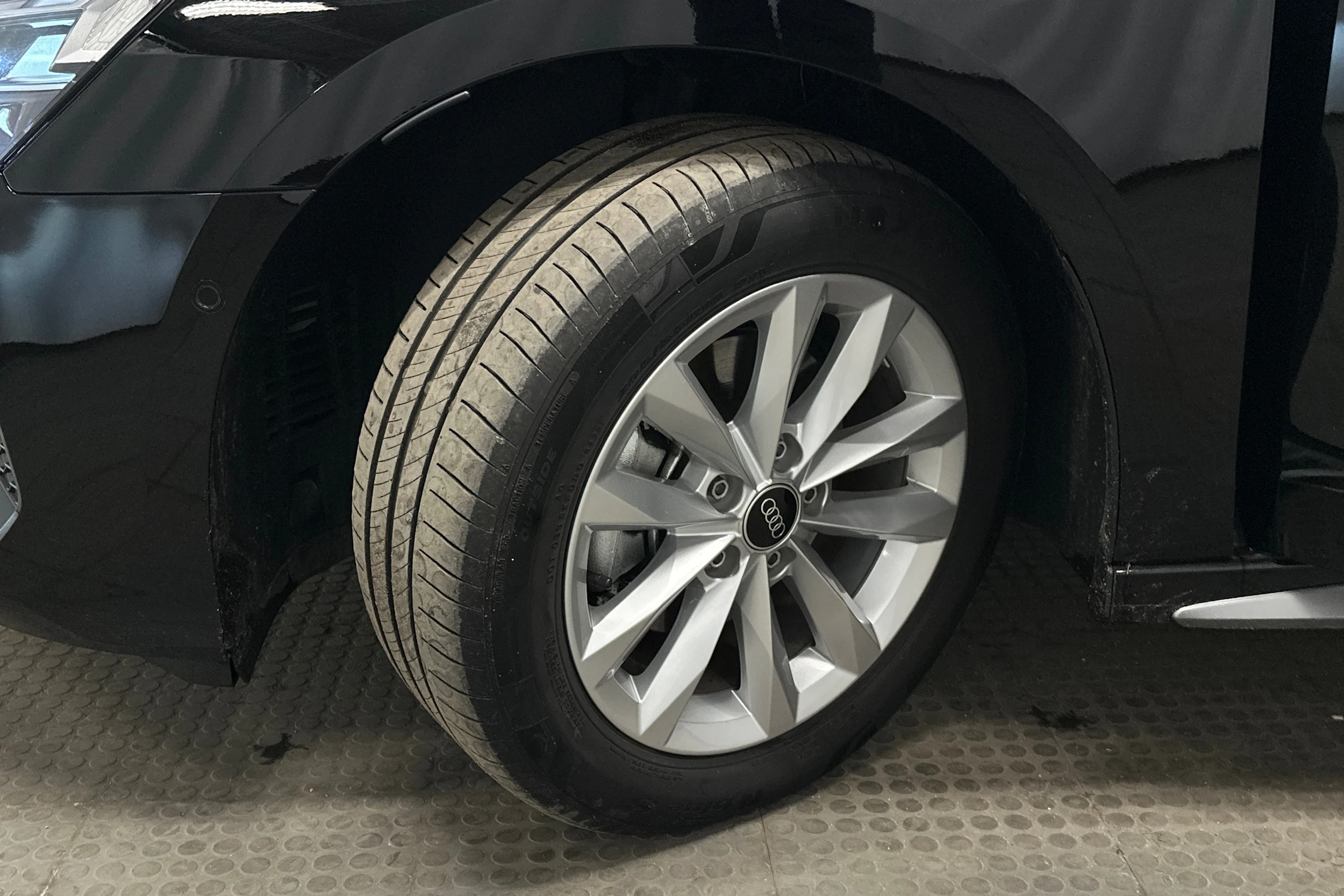 musta Audi A3 2025 kuva 10.