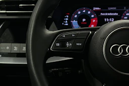musta Audi A3 2025 kuva 11.
