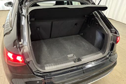 musta Audi A3 2025 kuva 32.