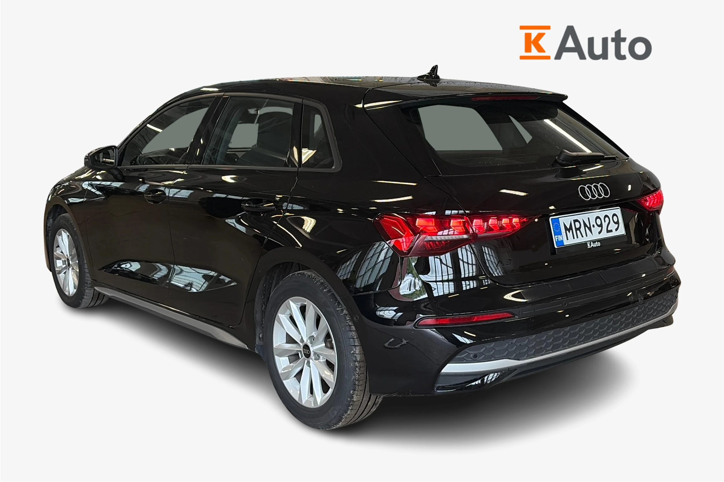 musta Audi A3 2025 kuva 2.