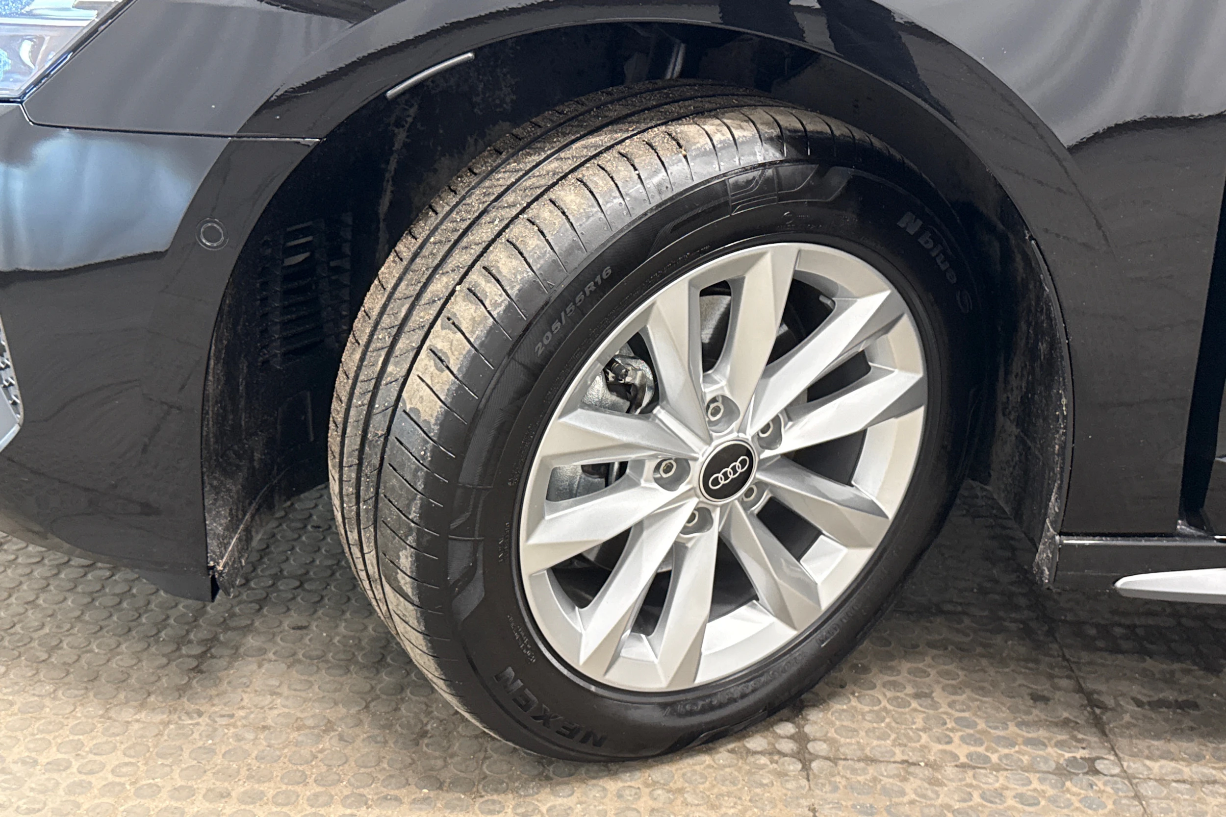 musta Audi A3 2025 kuva 10.