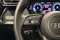 musta Audi A3 2025 kuva 11.