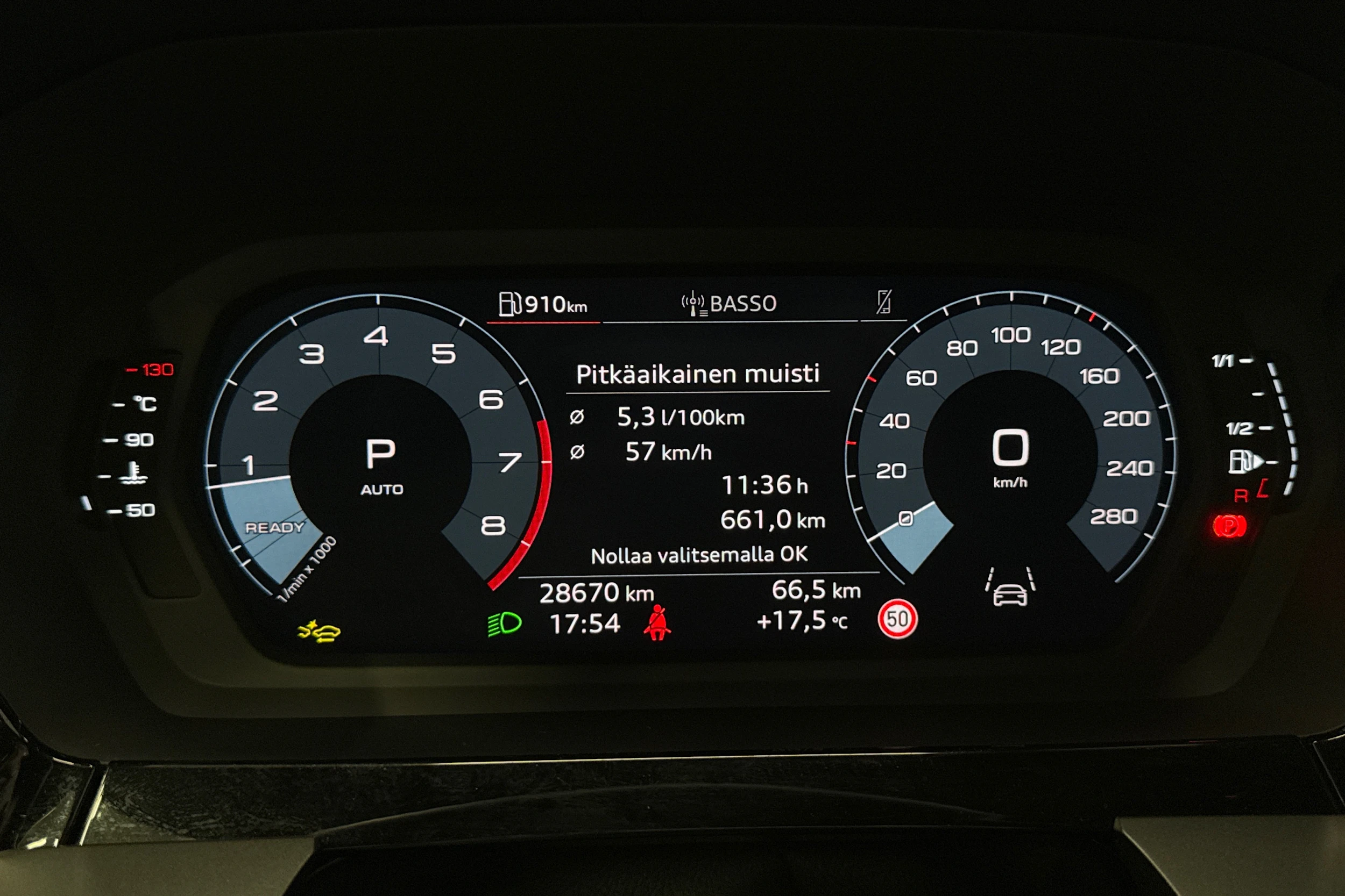 musta Audi A3 2025 kuva 13.