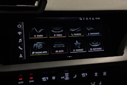musta Audi A3 2025 kuva 16.