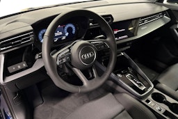 met. sininen Audi A3 2025 kuva 6.