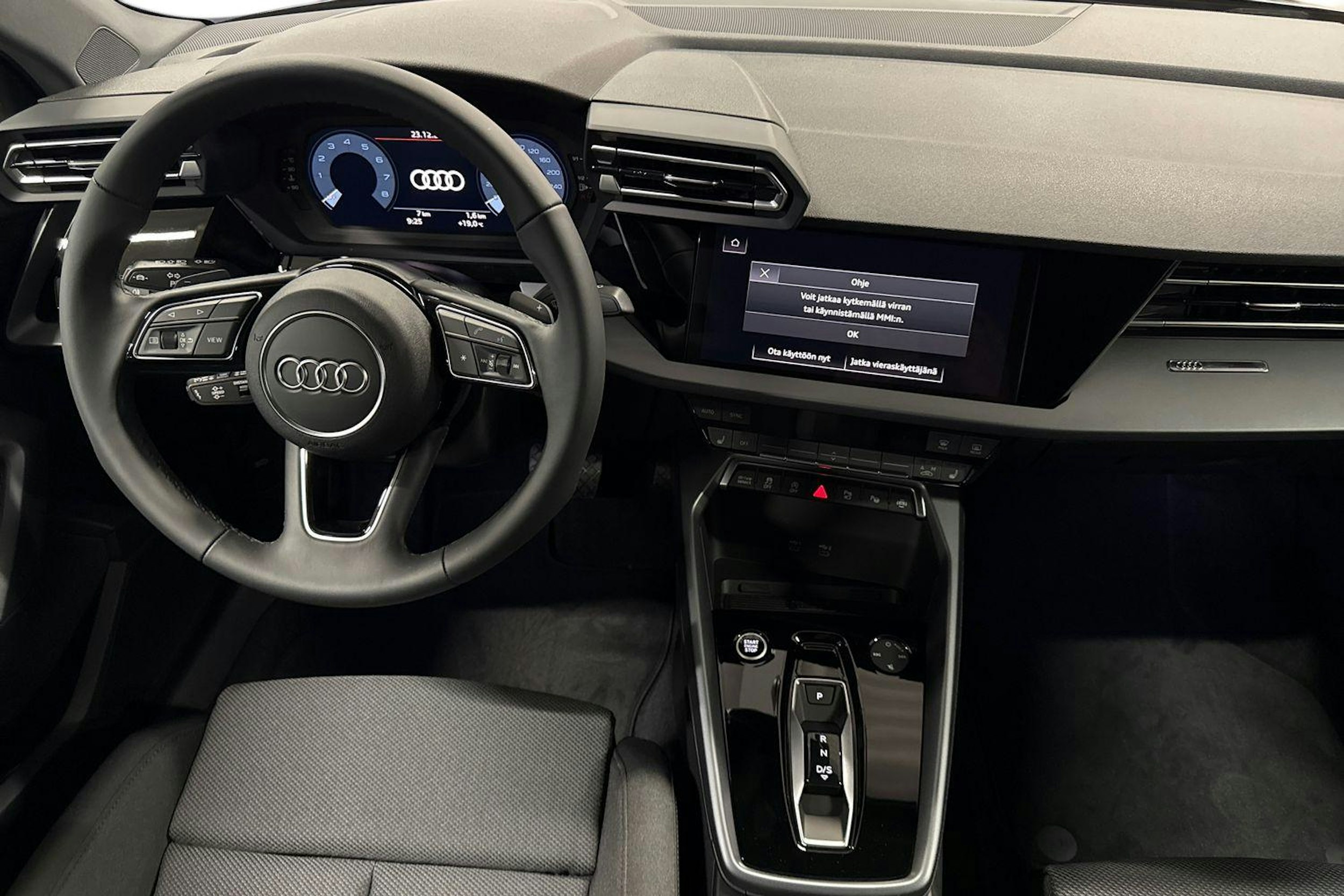 met. sininen Audi A3 2025 kuva 7.