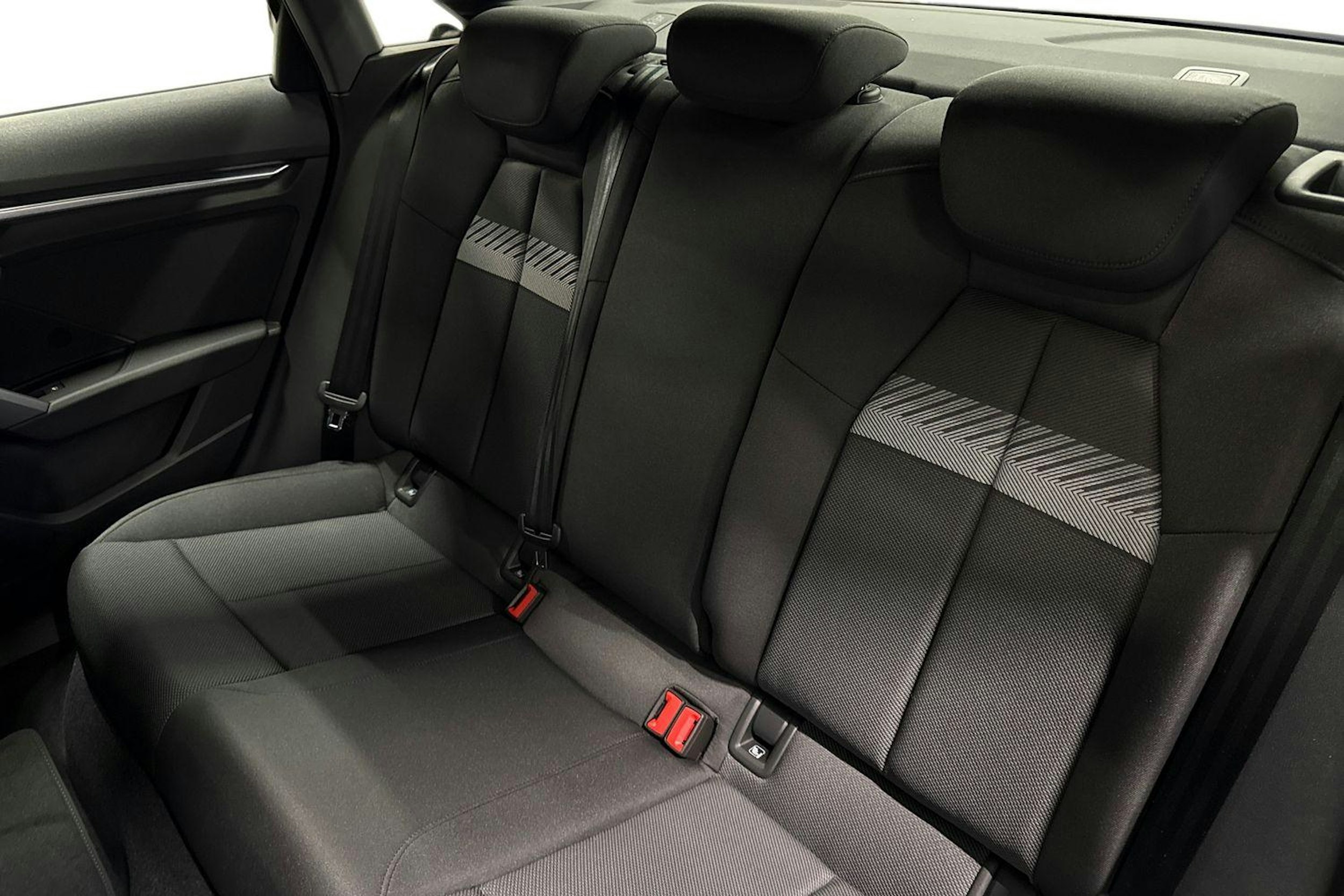 met. sininen Audi A3 2025 kuva 8.