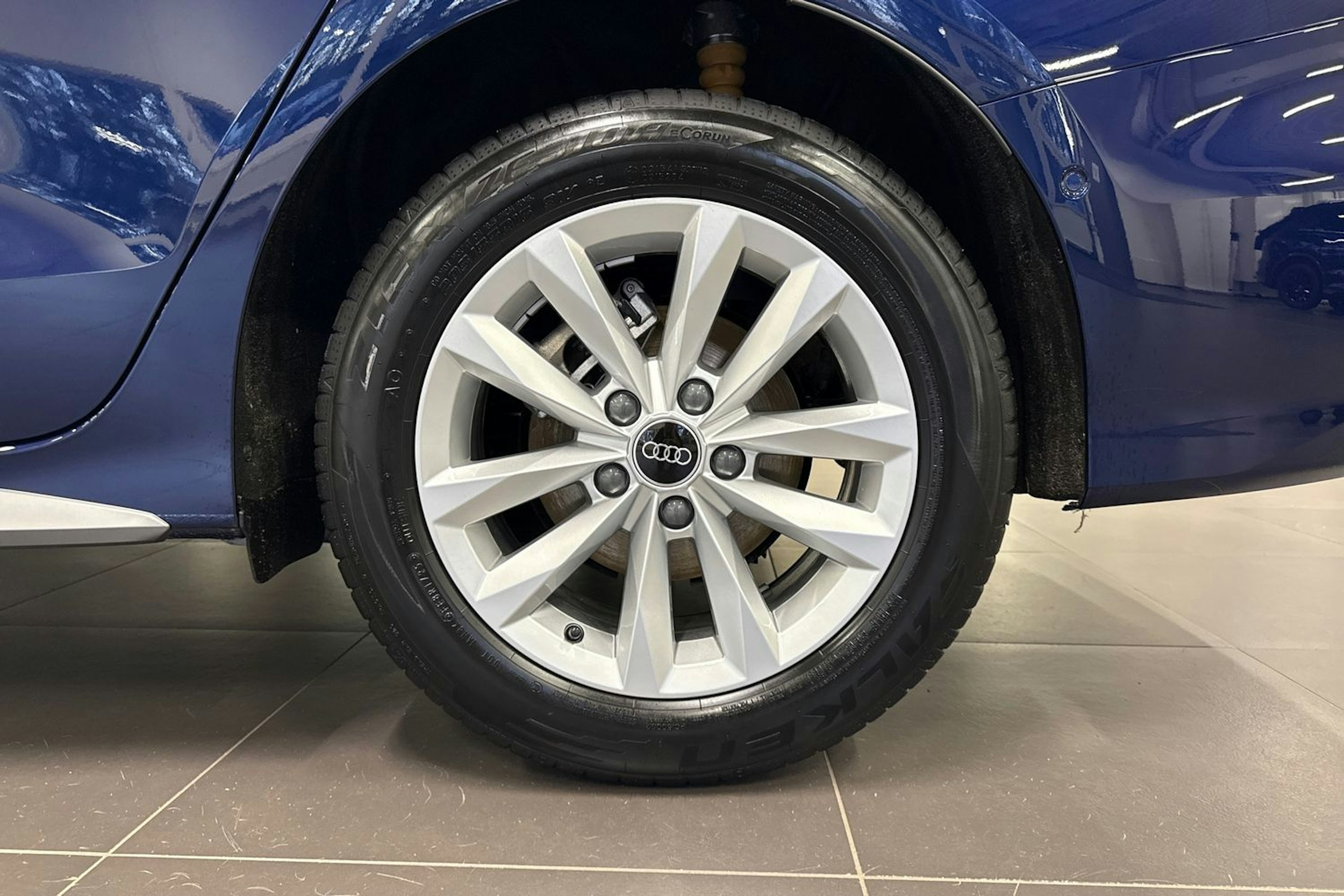 met. sininen Audi A3 2025 kuva 10.