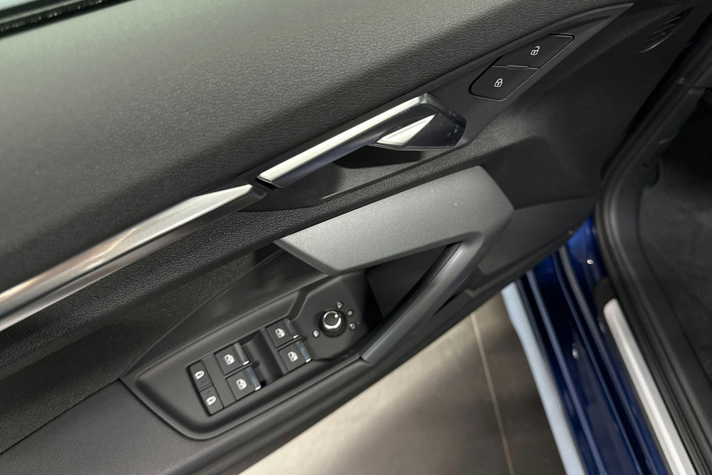 met. sininen Audi A3 2025 kuva 13.