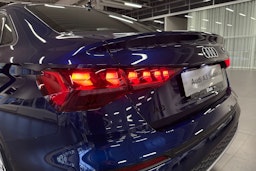 met. sininen Audi A3 2025 kuva 15.