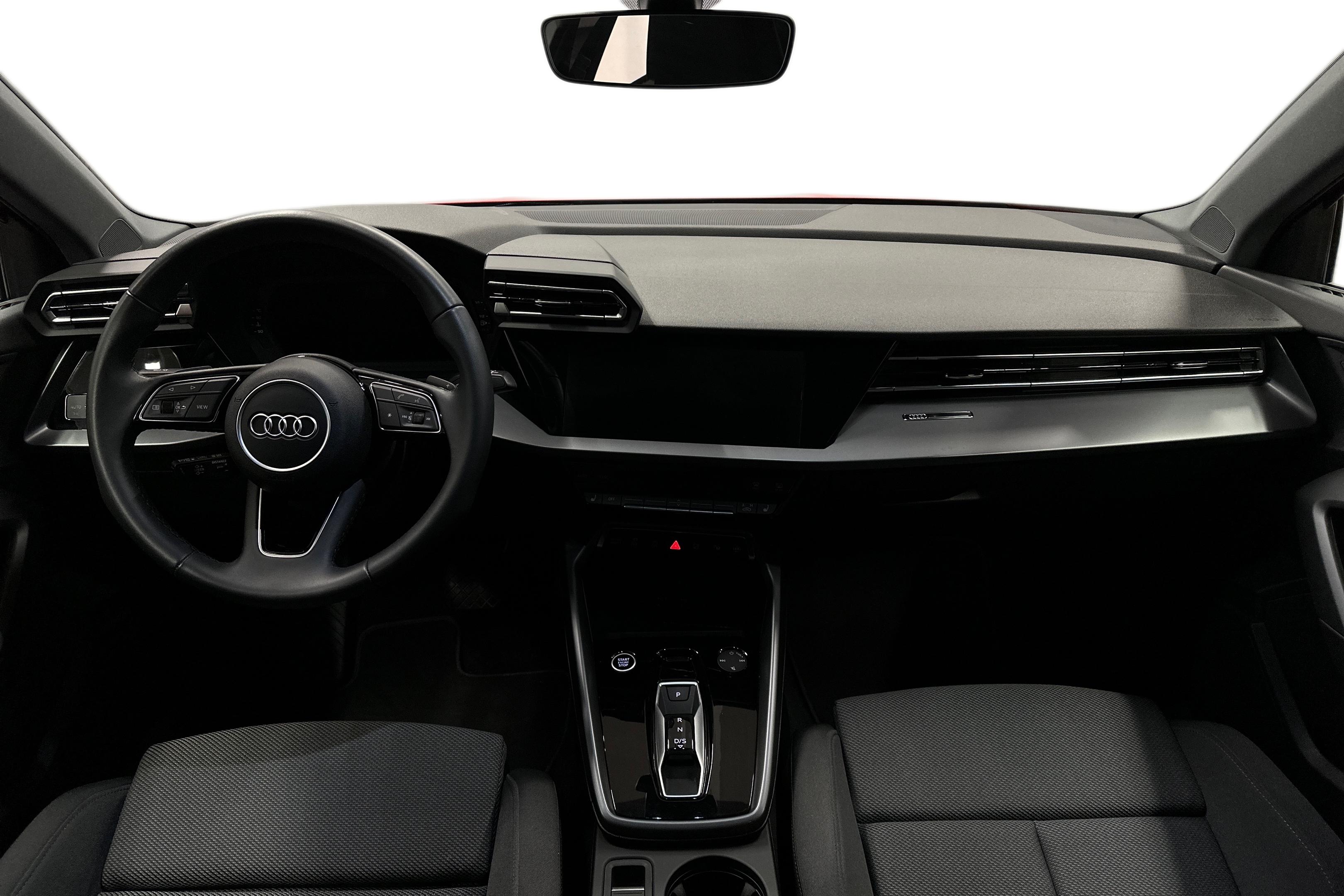 Audi A3 Sportback 30 TFSI 2025, photo 7/33