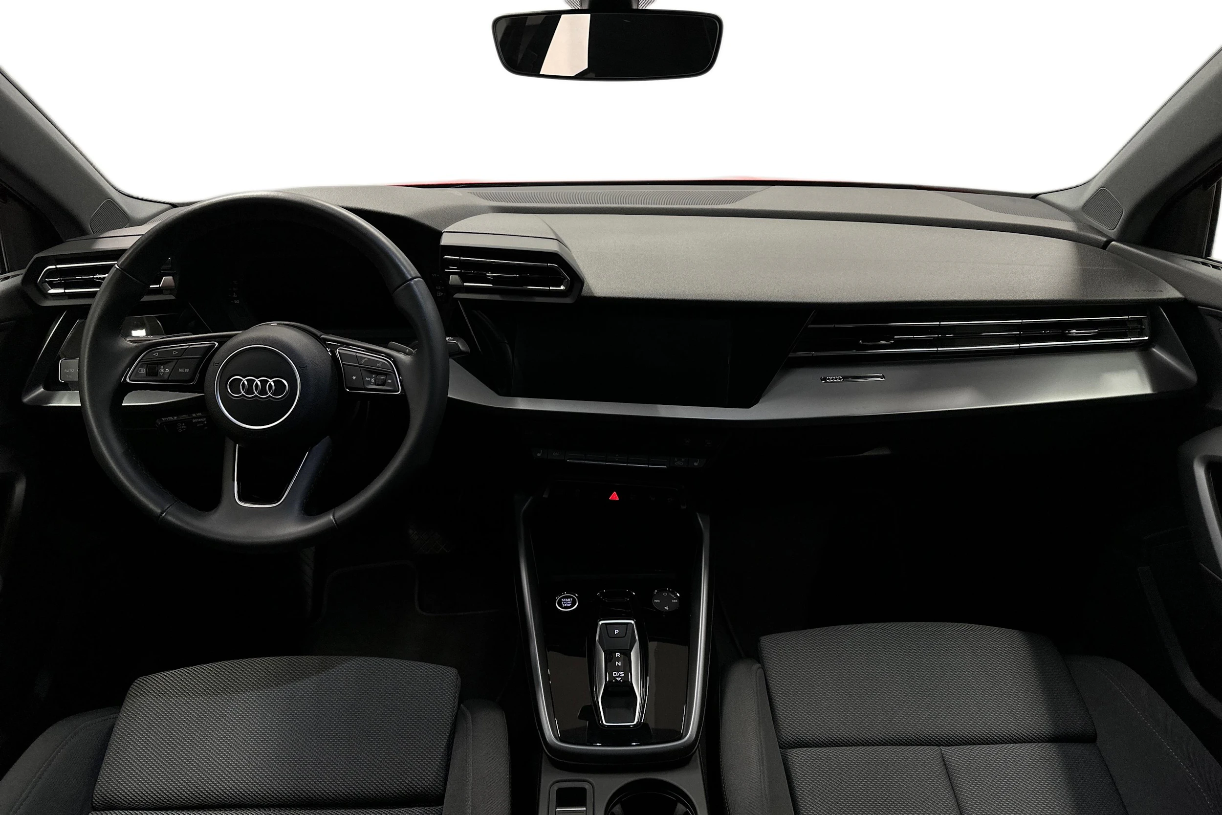 punainen Audi A3 2025 kuva 7.
