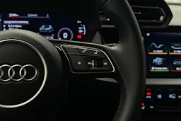 punainen Audi A3 2025 kuva 12.