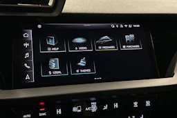 punainen Audi A3 2025 kuva 17.