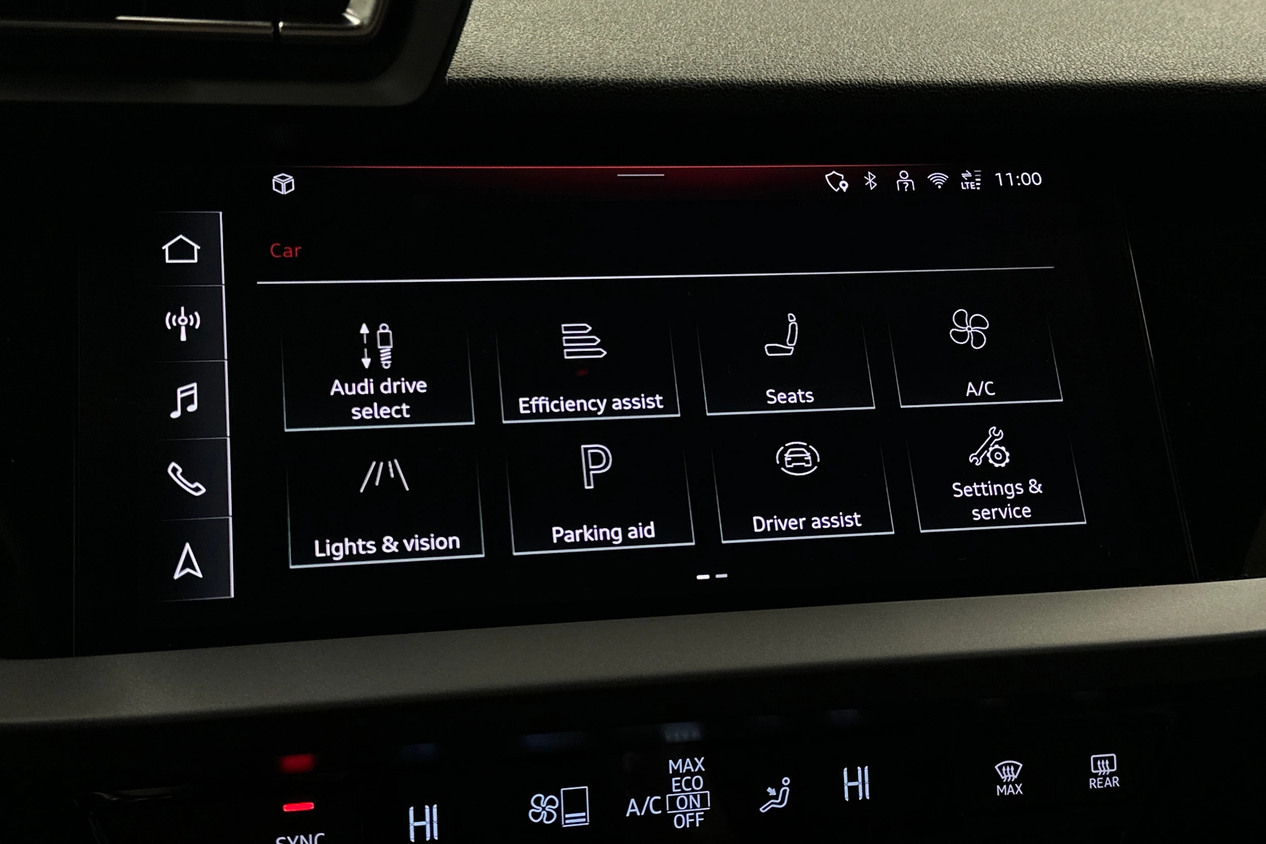punainen Audi A3 2025 kuva 22.