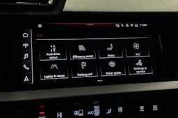 punainen Audi A3 2025 kuva 22.