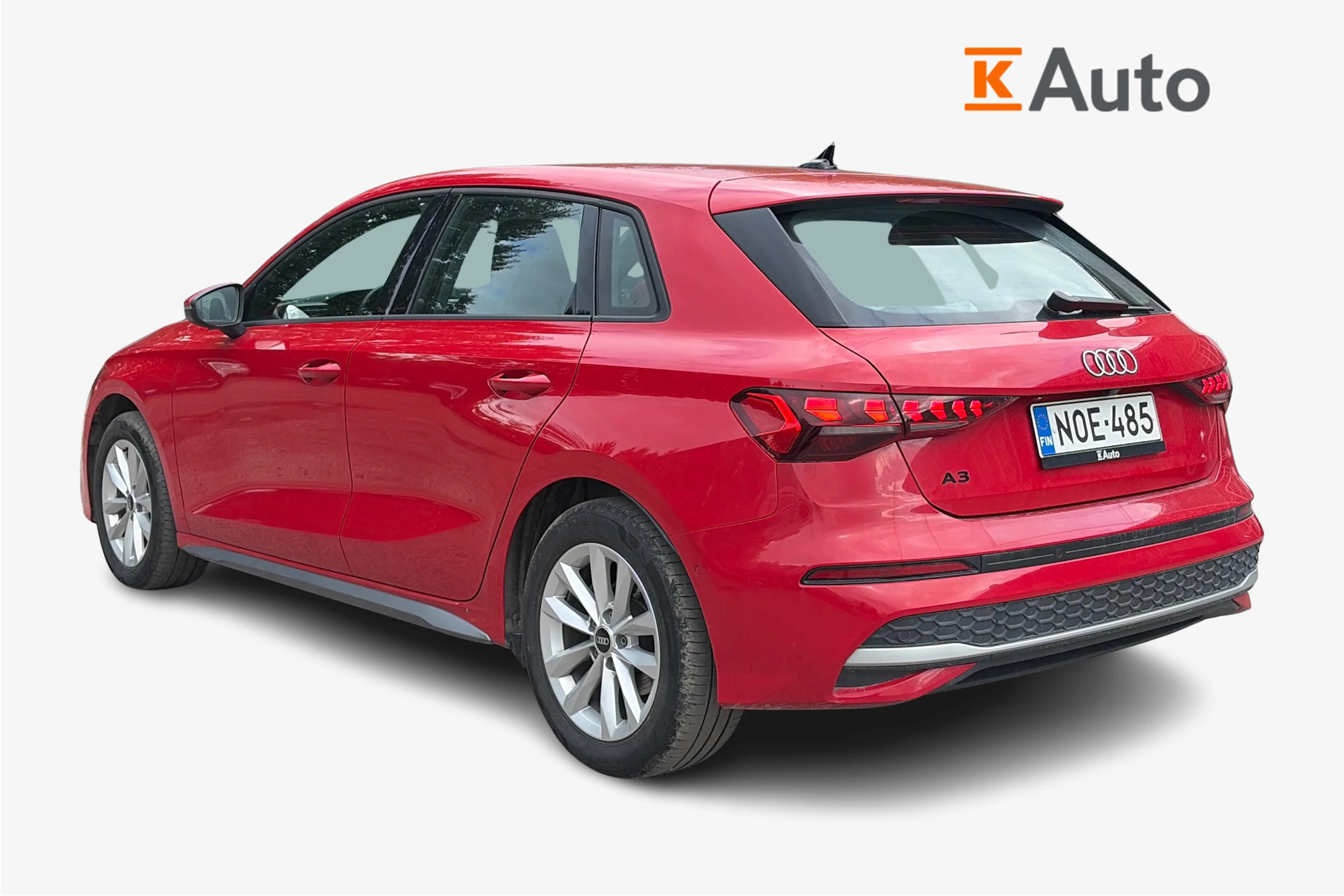 punainen Audi A3 2025 kuva 2.