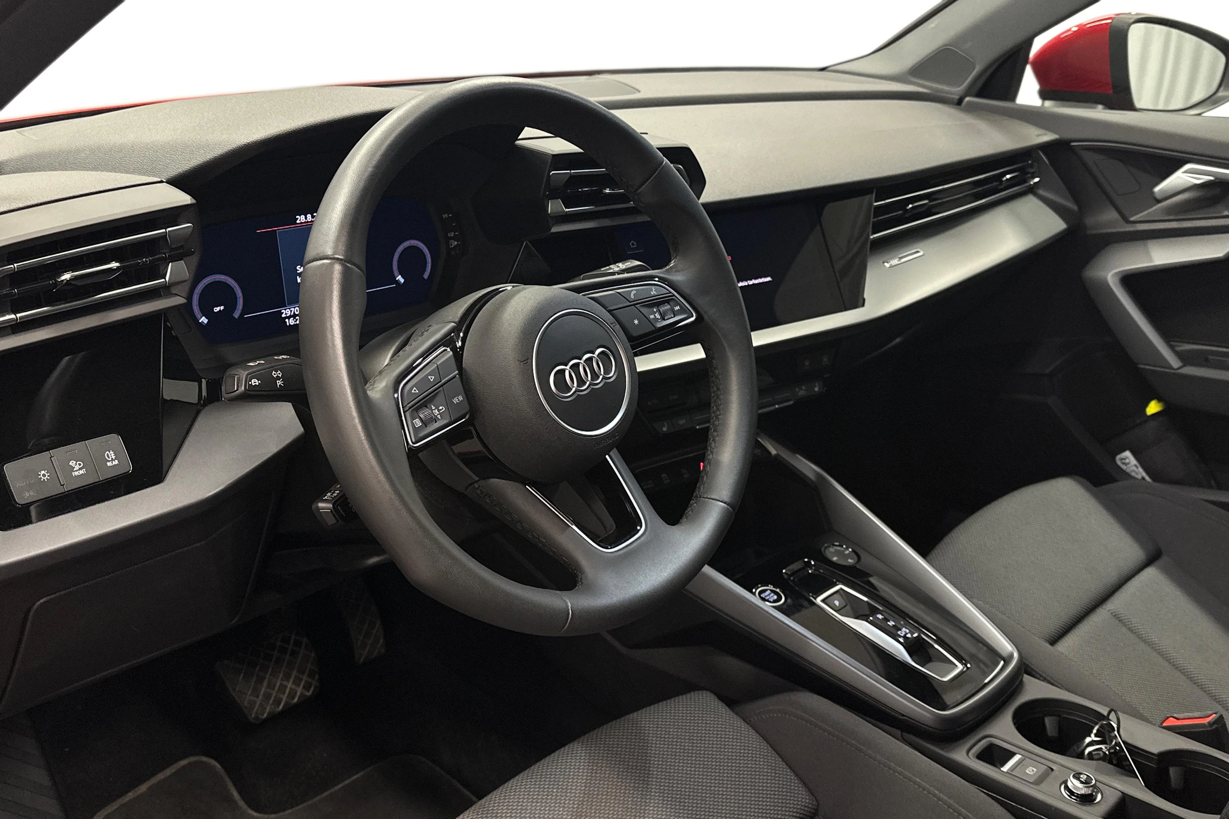 punainen Audi A3 2025 kuva 6.