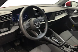 punainen Audi A3 2025 kuva 6.