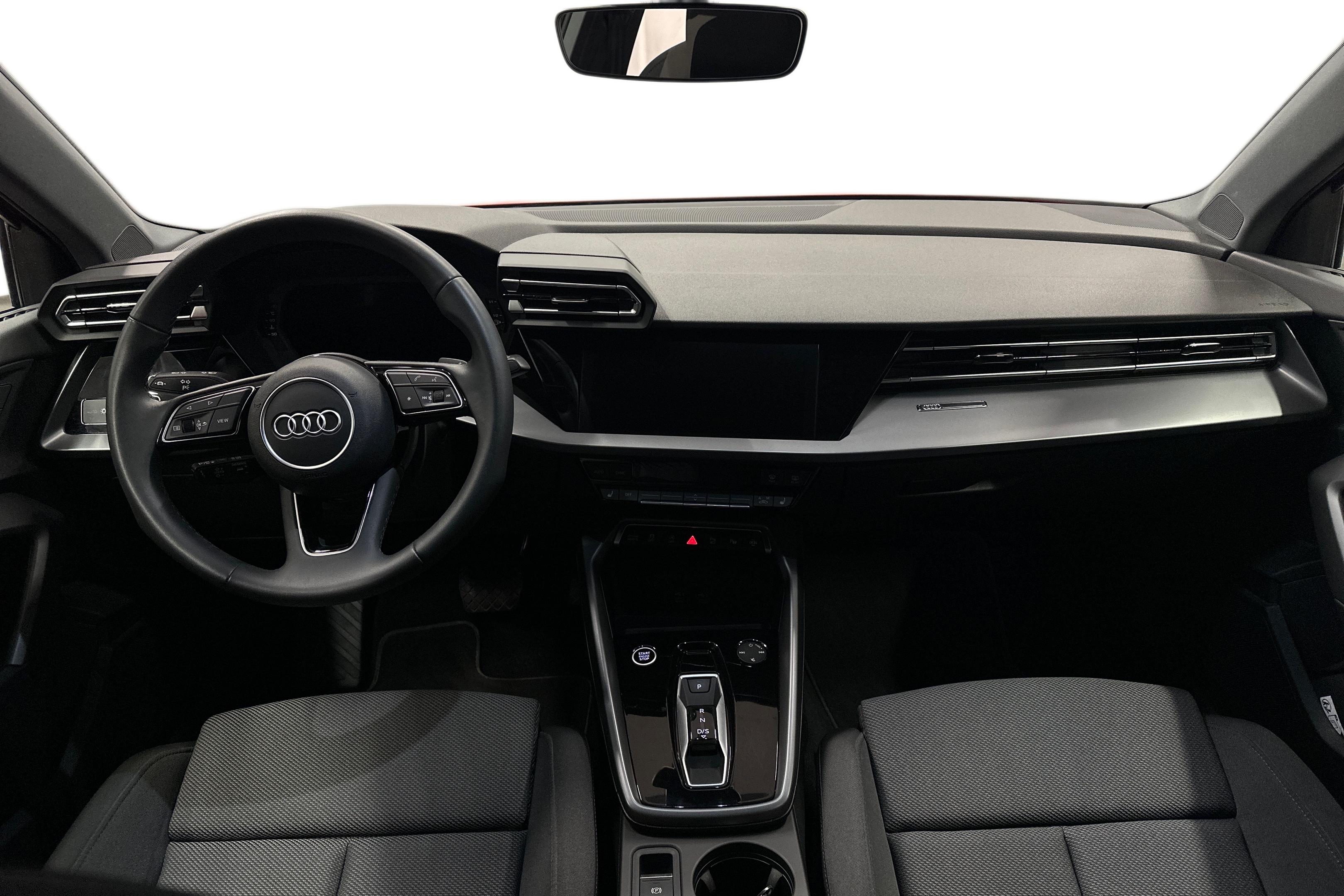 Audi A3 Sportback 30 TFSI 2025, photo 7/36