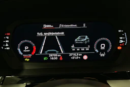 punainen Audi A3 2025 kuva 13.