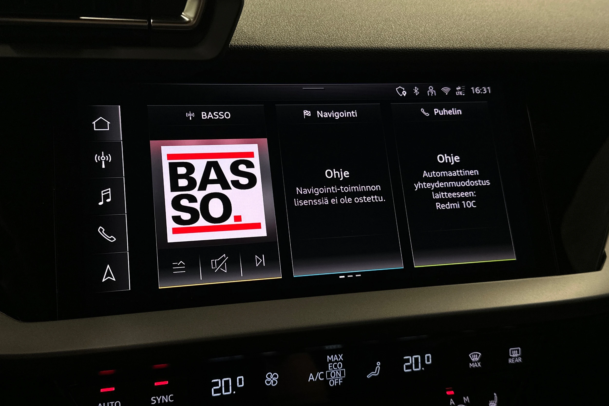 punainen Audi A3 2025 kuva 16.